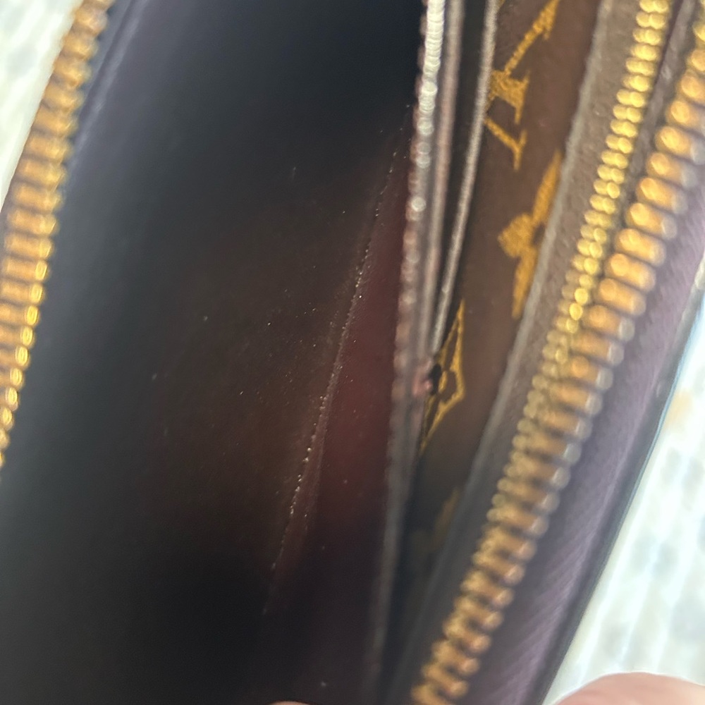 Authentic💄 Louis Vuitton Magenta Miroir Clemence Patent Leather Wallet - Picture 10 of 17